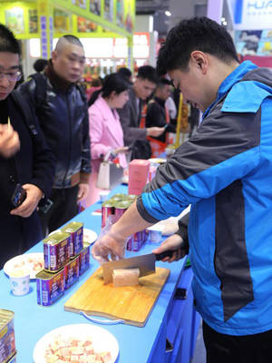 三豐食業華食展大放異彩,大肉粒午餐肉與特色肥腸受熱捧